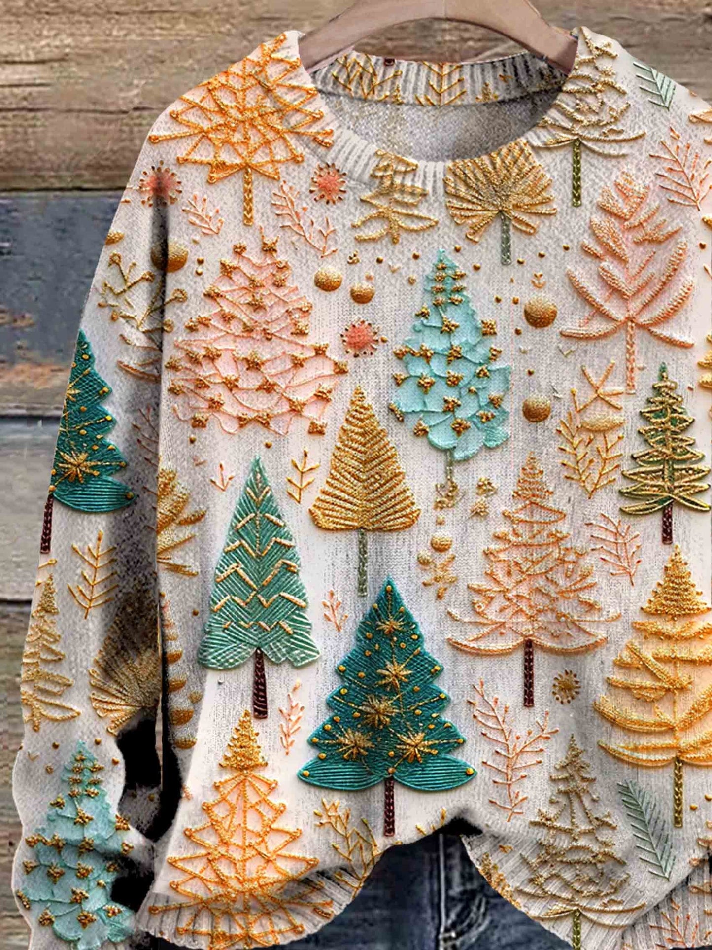 Well Tailored Sweater with a Graceful Silhouette