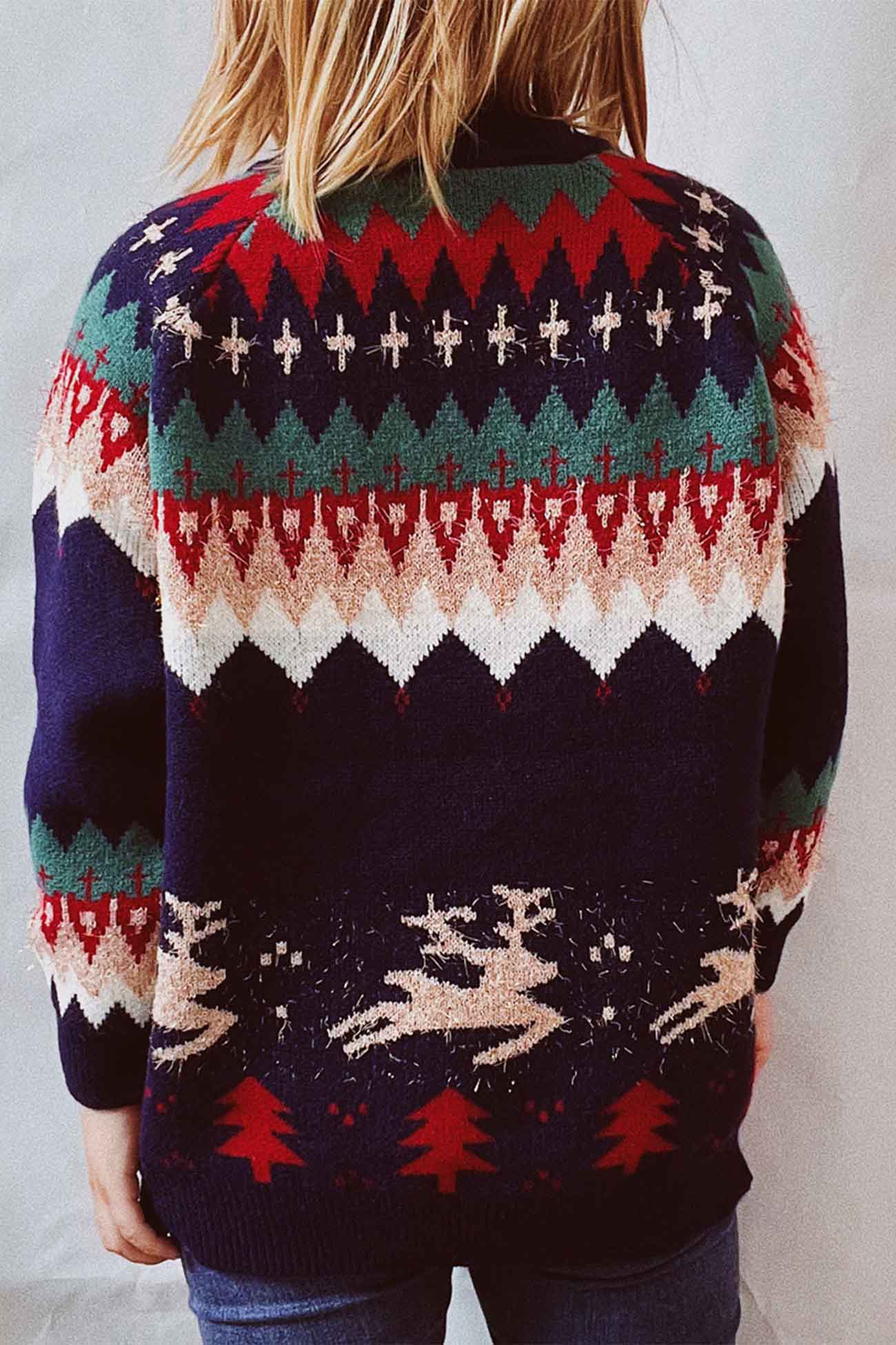 Well Tailored Sweater with a Graceful Silhouette