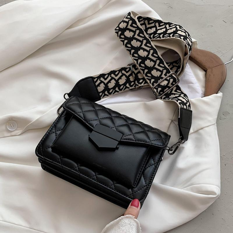 Effortlessly Elegant Bag with a Timeless Design