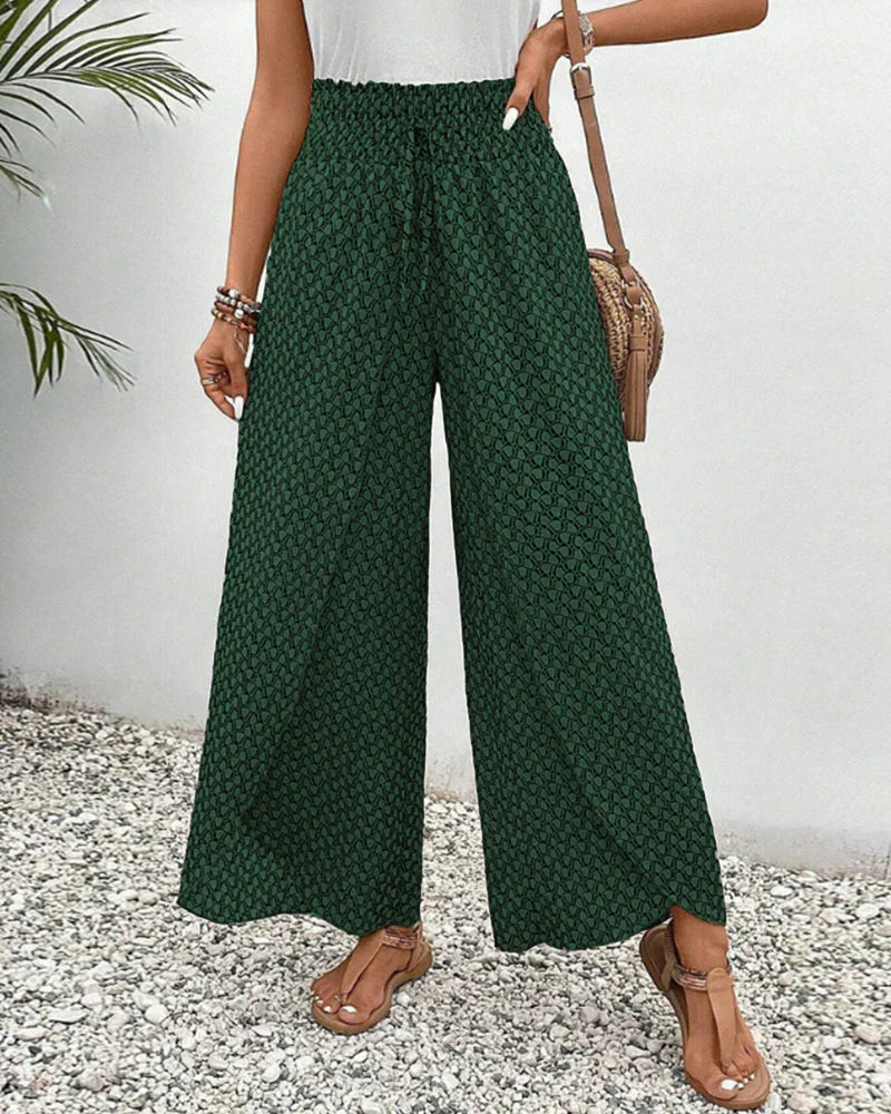 Classic Vintage Pants with a Flattering Fit