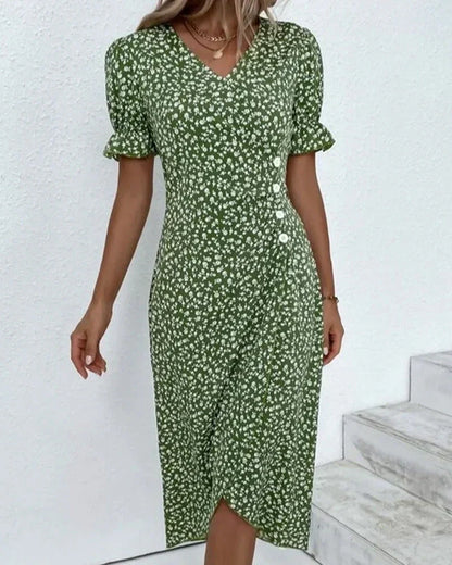 Classic Vintage & Enduringly Stylish Dress