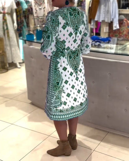 Gracefully Styled Dress for Any Occasion