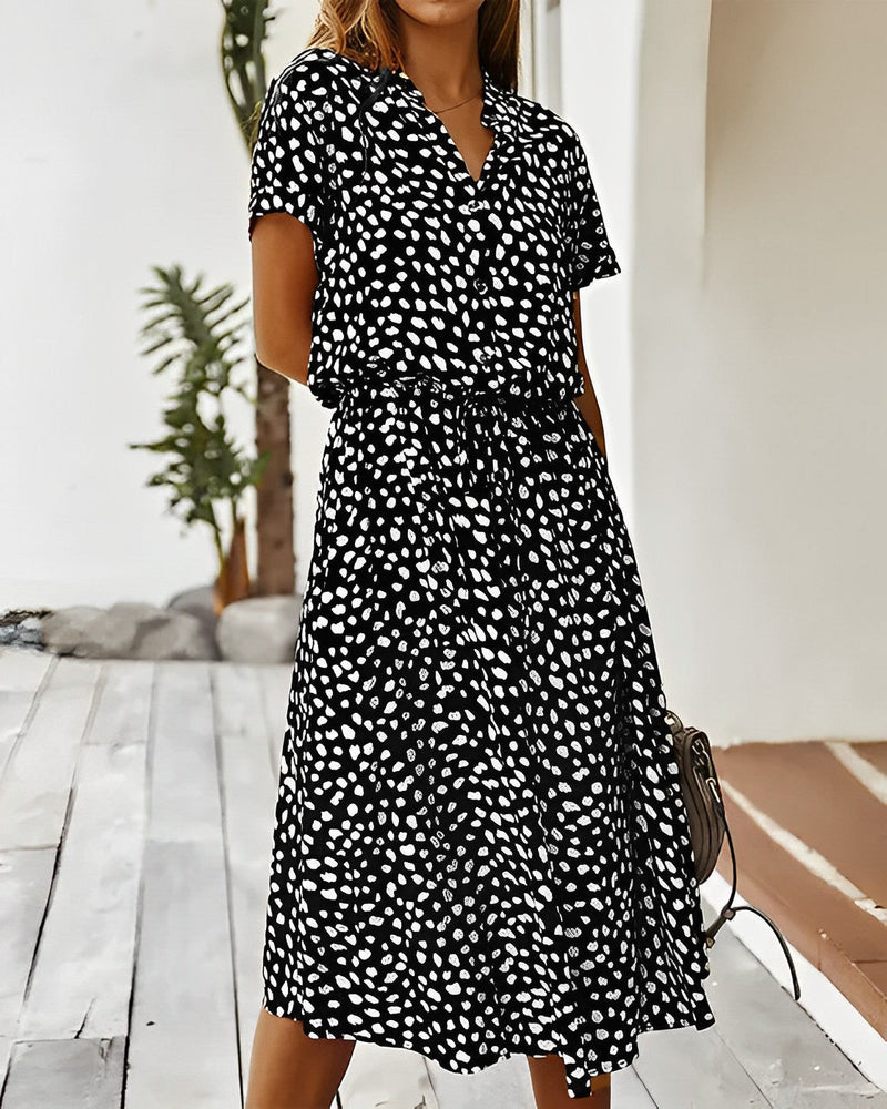 Well Tailored Dress with a Graceful Silhouette