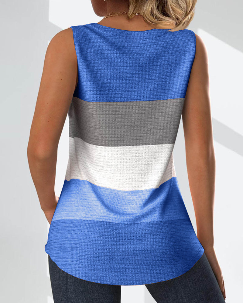 Well Tailored Top with a Graceful Silhouette