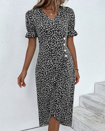 Well Tailored Dress with a Graceful Silhouette