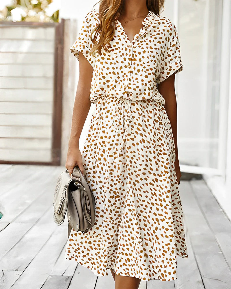Well Tailored Dress with a Graceful Silhouette