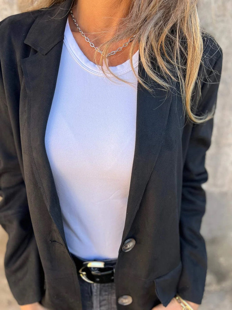 Elegantly Styled Coat for Everyday Wear