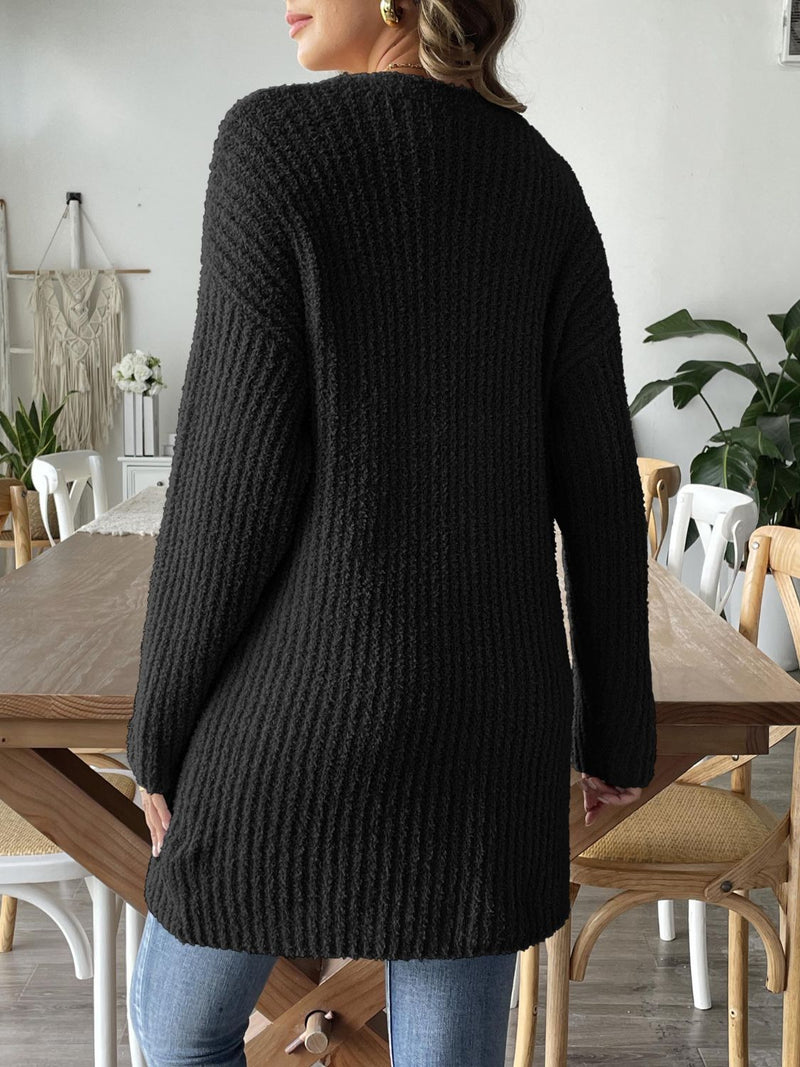 Effortlessly Elegant Cardigan with a Timeless Design