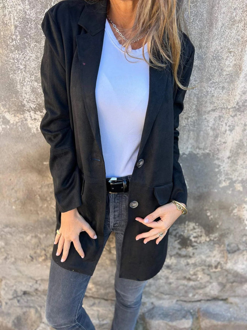 Elegantly Styled Coat for Everyday Wear