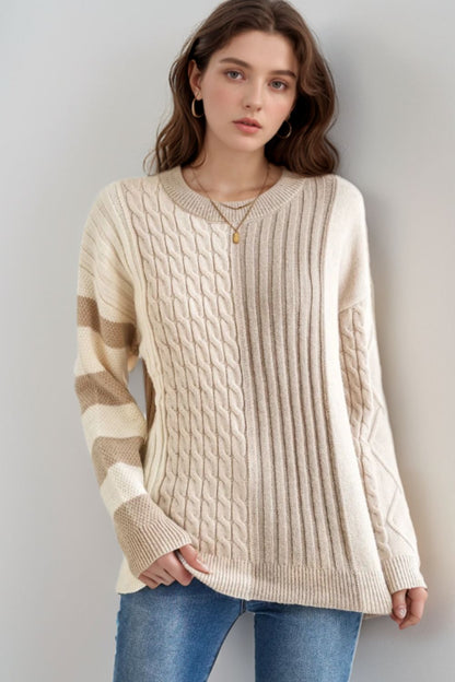 Effortlessly Elegant Sweater with a Timeless Design