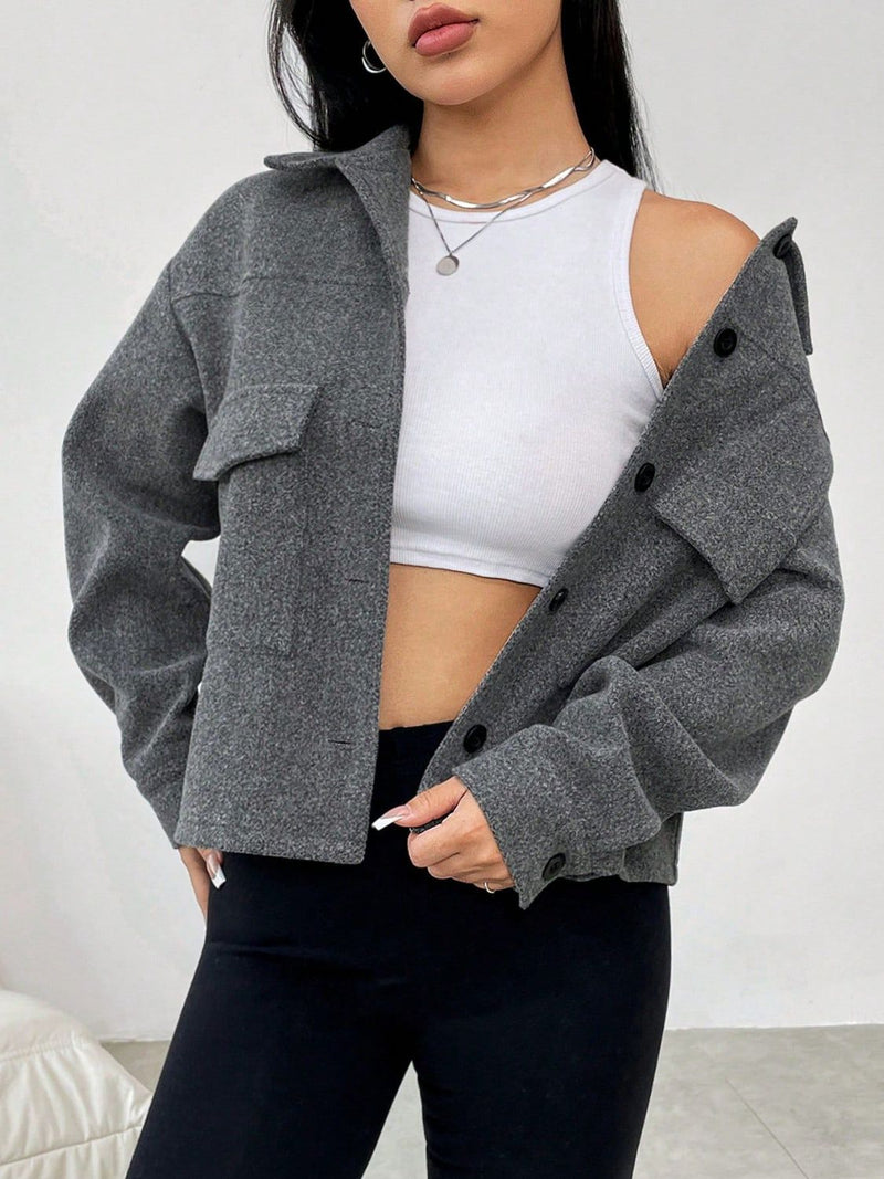 Sophisticated Garment with a Clean Classic Look
