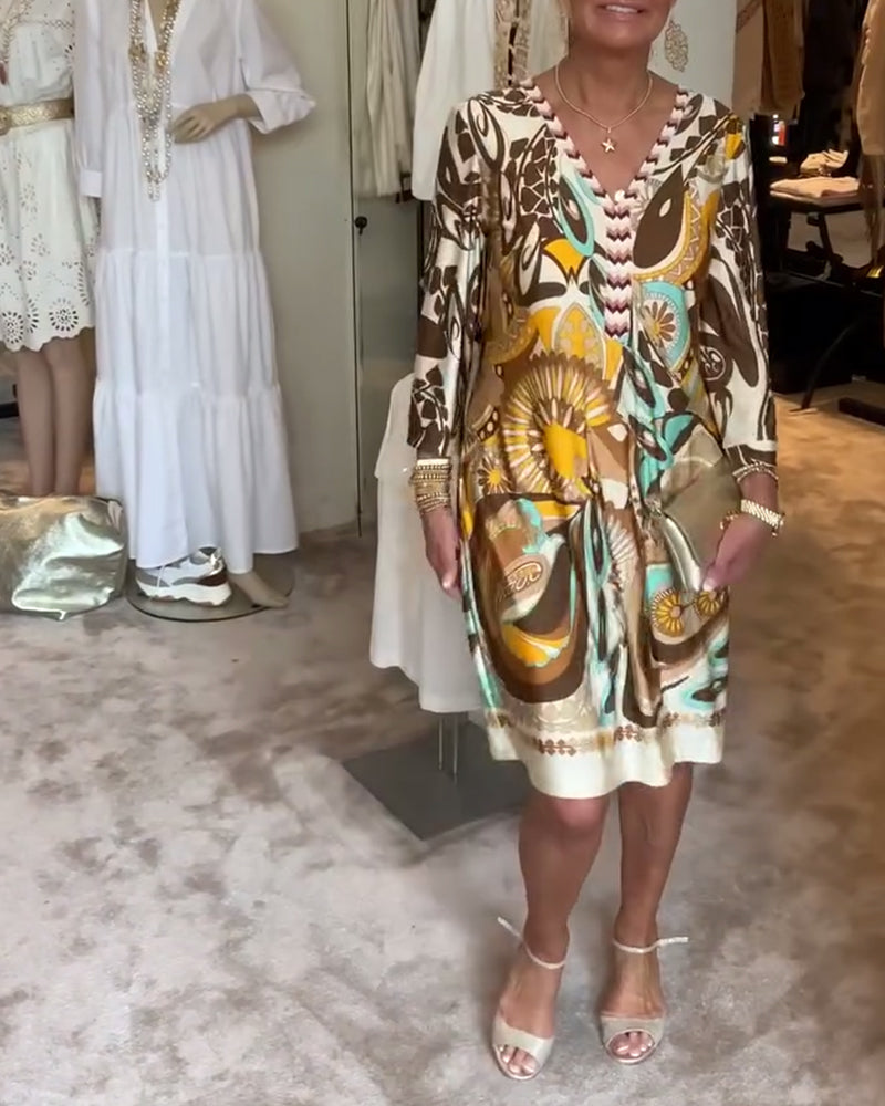 Classic Vintage & Enduringly Stylish Dress