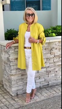 Well Tailored Shirt with a Graceful Silhouette