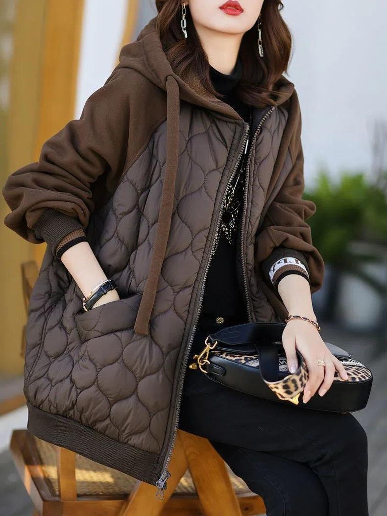 Elegantly Styled Jacket for Everyday Wear