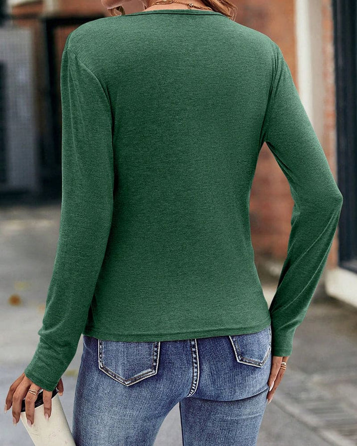 Gracefully Styled Blouse for Any Occasion