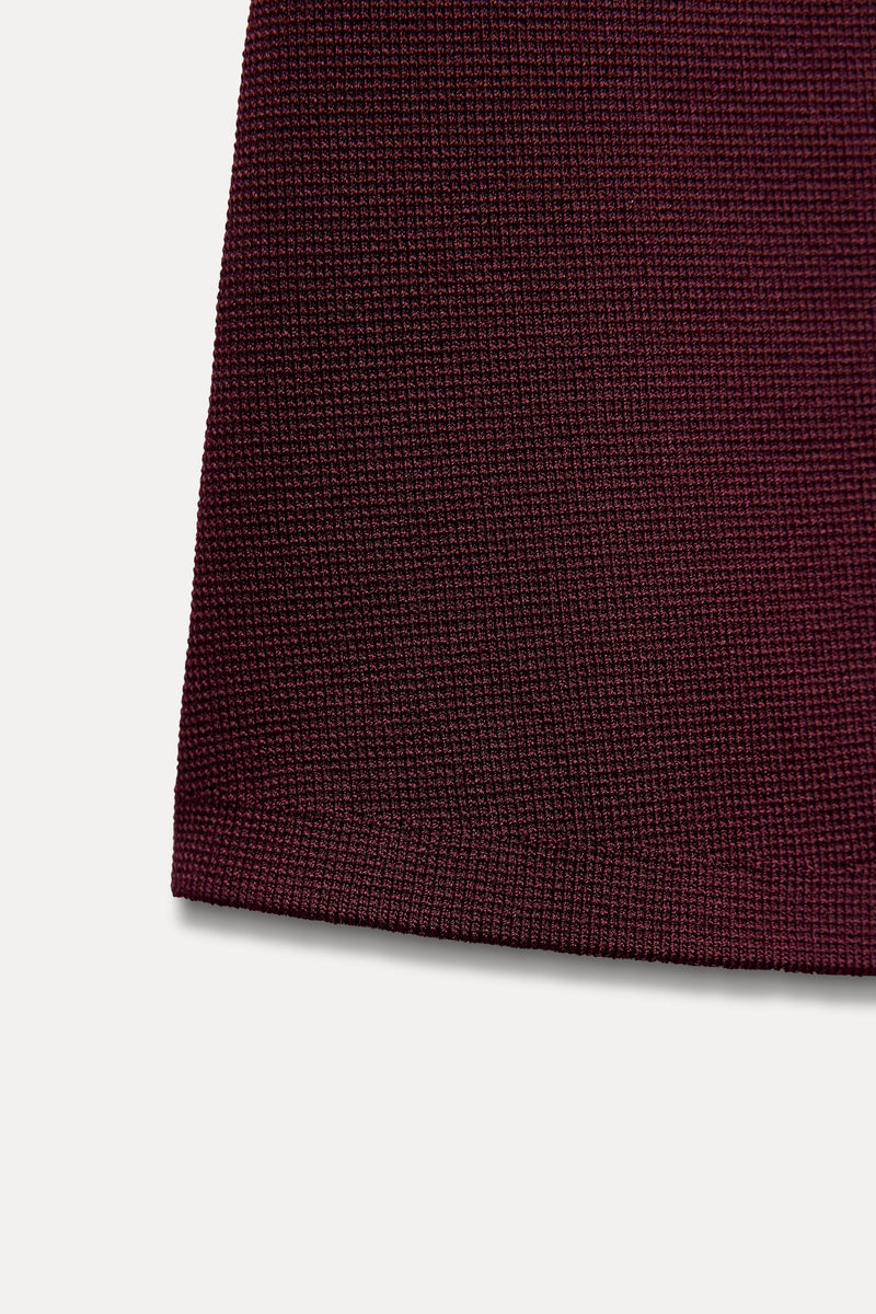 Well Tailored Garment with a Graceful Silhouette