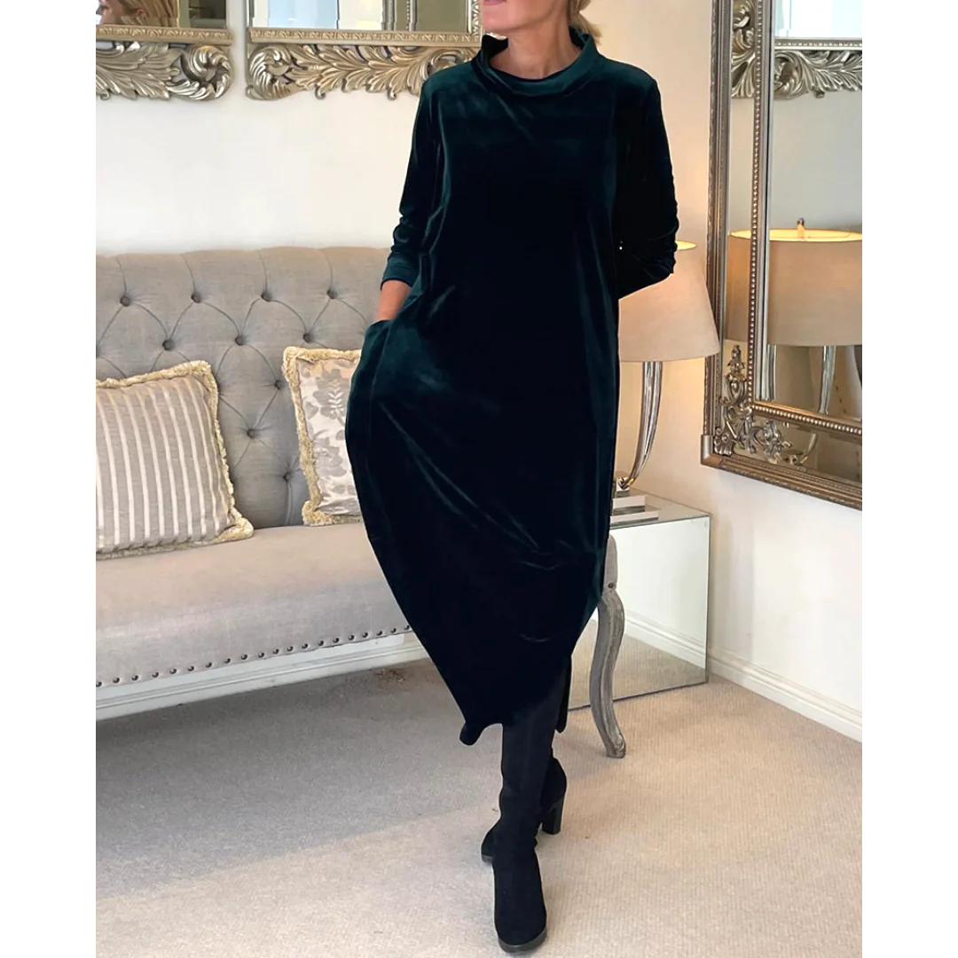 Classic Vintage & Enduringly Stylish Dress