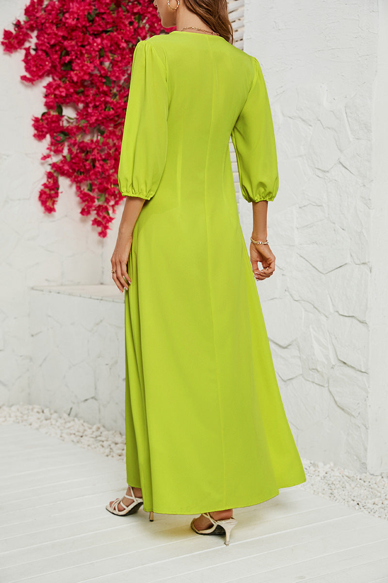 Beautifully Crafted Dress in a Classic Style