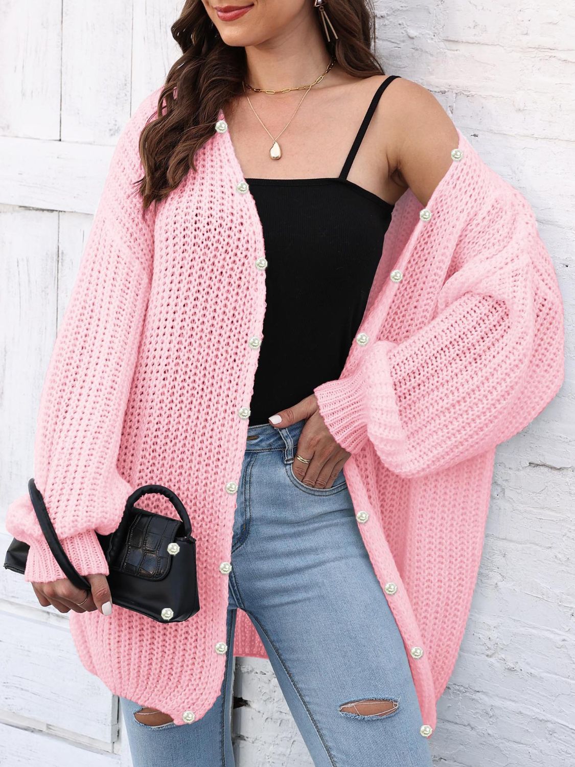 Effortlessly Elegant Cardigan with a Timeless Design
