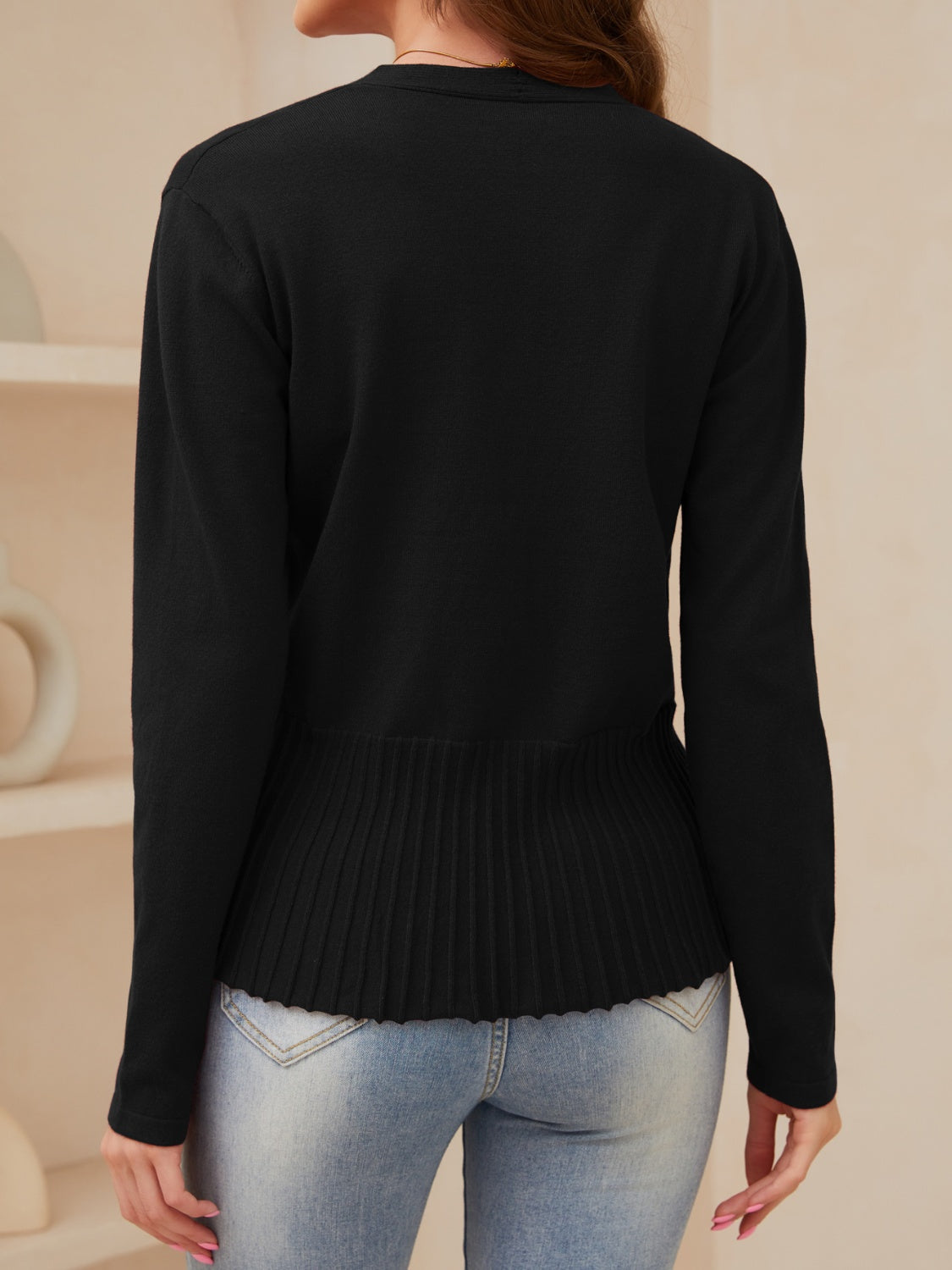 Gracefully Styled Cardigan for Any Occasion