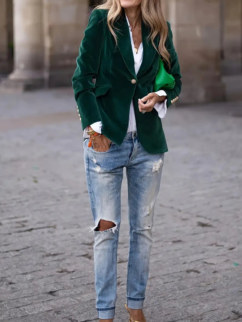 Well Tailored Garment with a Graceful Silhouette