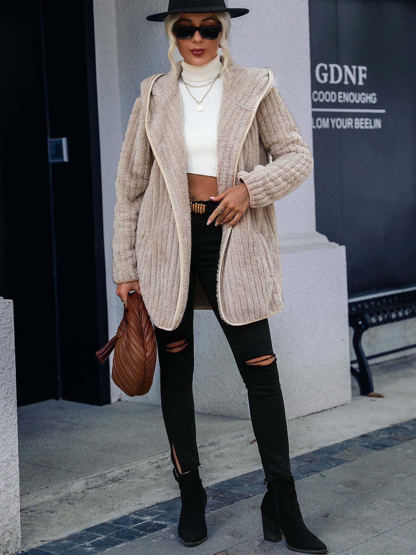 Elegantly Styled Coat for Everyday Wear