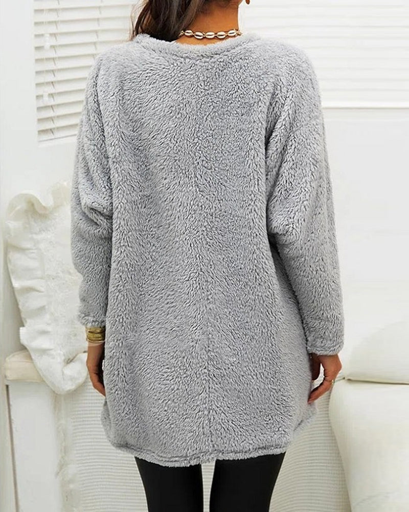 Effortlessly Elegant Sweater with a Timeless Design