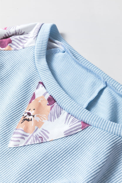 Classic Vintage Shirt with a Flattering Fit