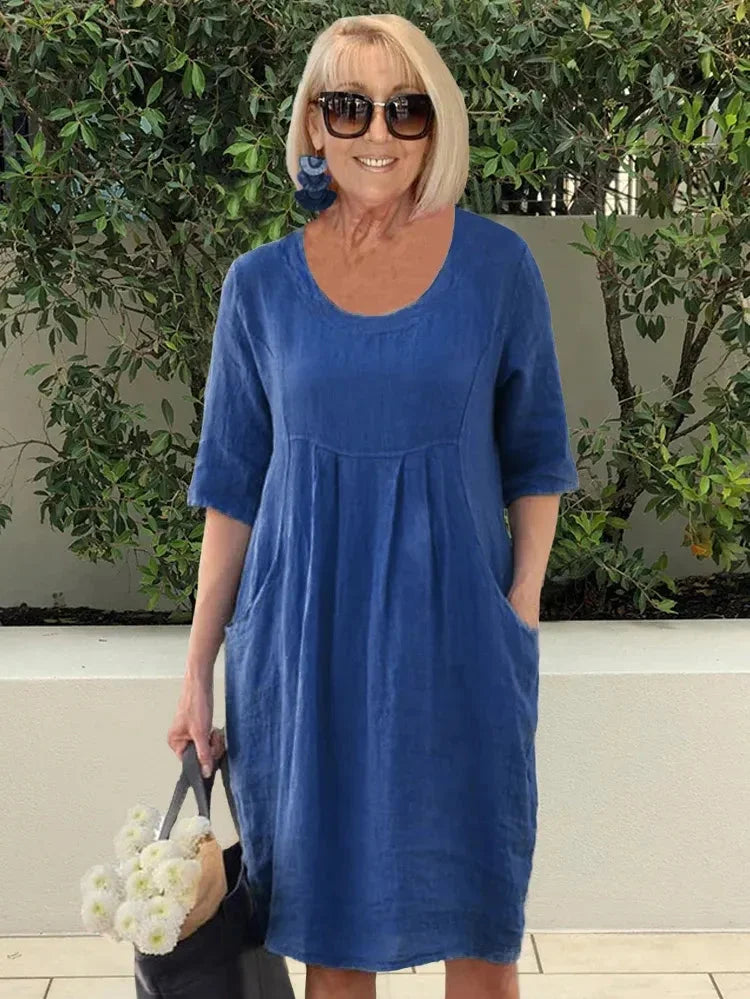 Beautifully Finished Dress in a Timeless Design