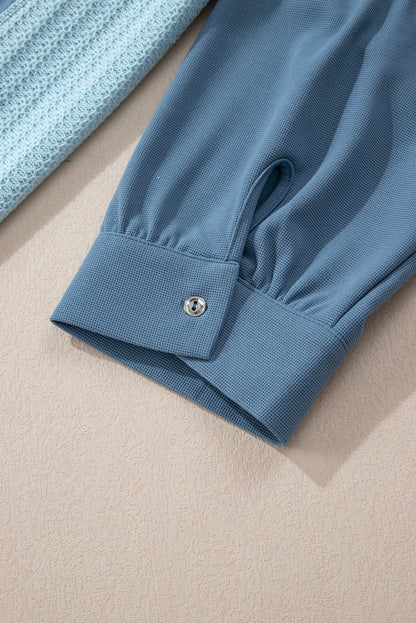 Well Tailored Top with a Graceful Silhouette