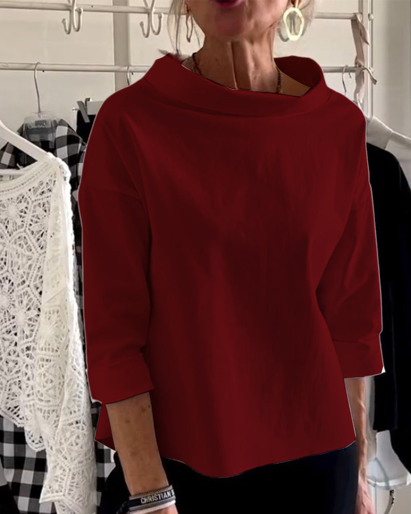 Effortlessly Elegant Top with a Timeless Design