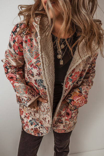 Effortlessly Elegant Jacket with a Timeless Design