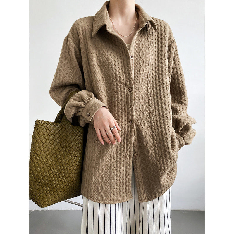 Well Tailored Blouse with a Graceful Silhouette
