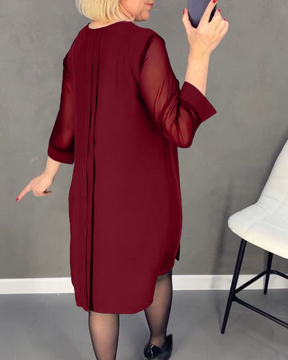 Beautifully Finished Dress in a Timeless Design