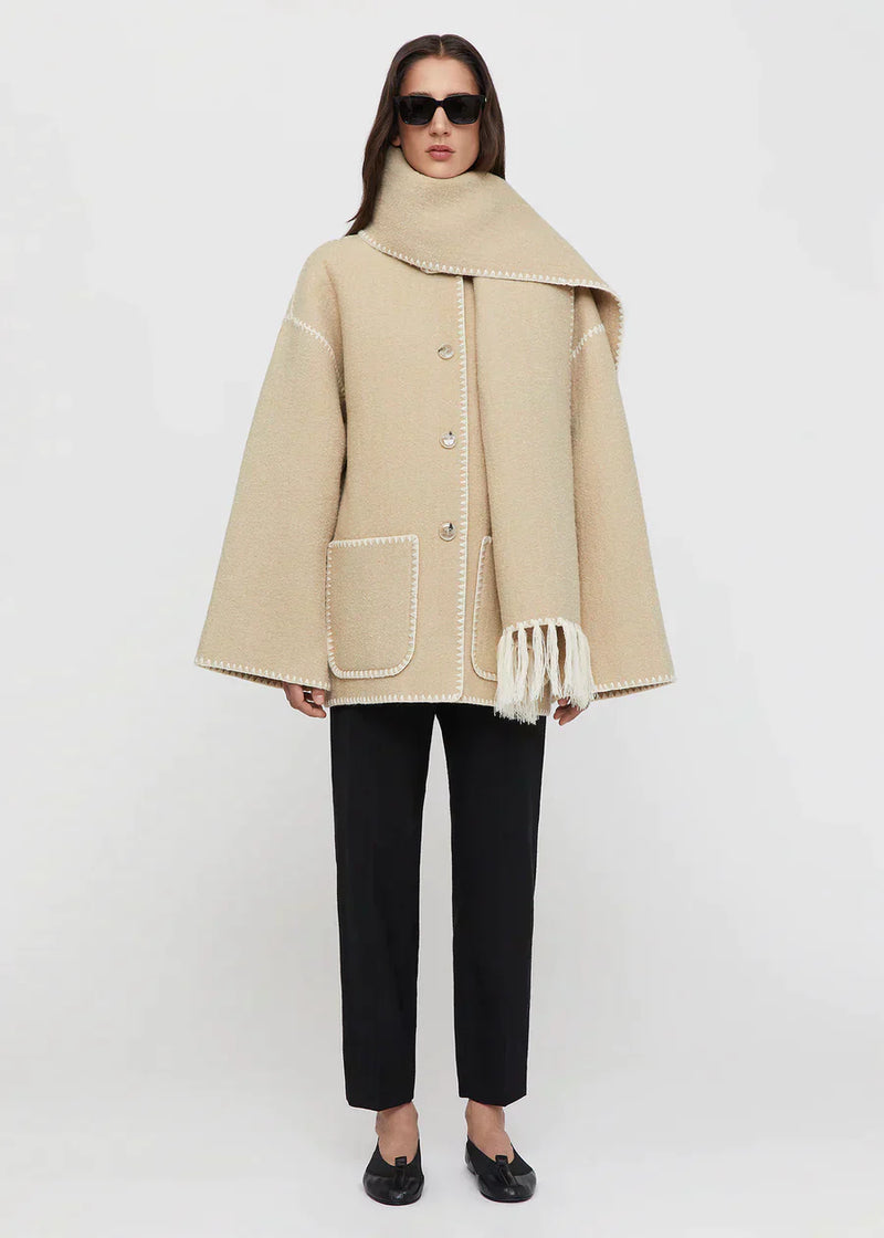 Gracefully Styled Jacket for Any Occasion
