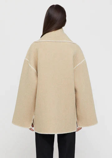 Gracefully Styled Jacket for Any Occasion