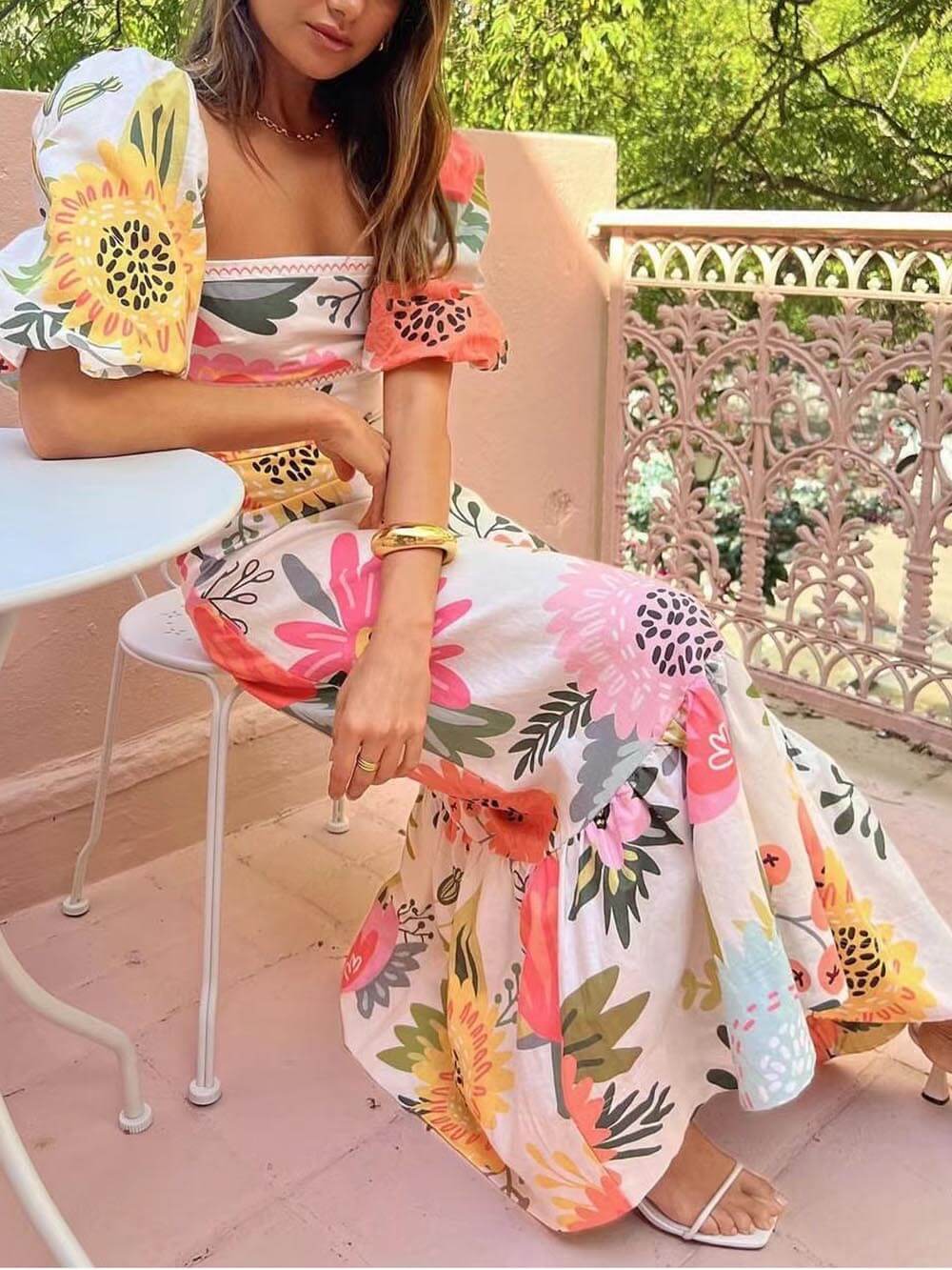 Classic Vintage & Enduringly Stylish Dress