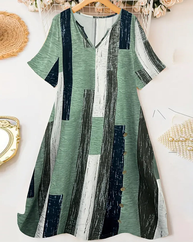 Classic Vintage & Enduringly Stylish Dress