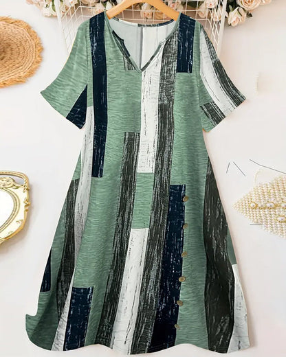 Classic Vintage & Enduringly Stylish Dress