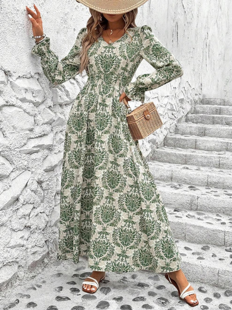 Classic Vintage Dress with a Flattering Fit