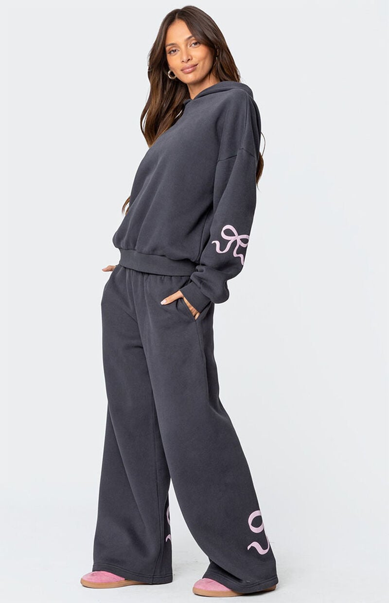 Effortlessly Elegant Garment with a Timeless Design