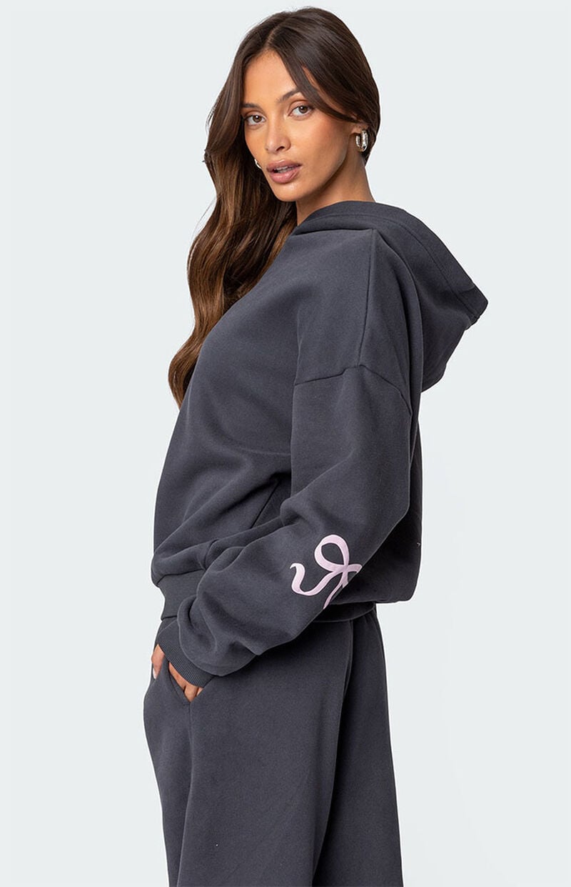 Effortlessly Elegant Garment with a Timeless Design