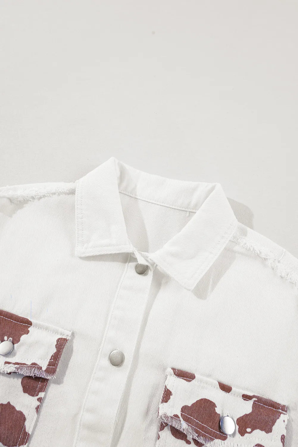 Gracefully Styled Jacket for Any Occasion