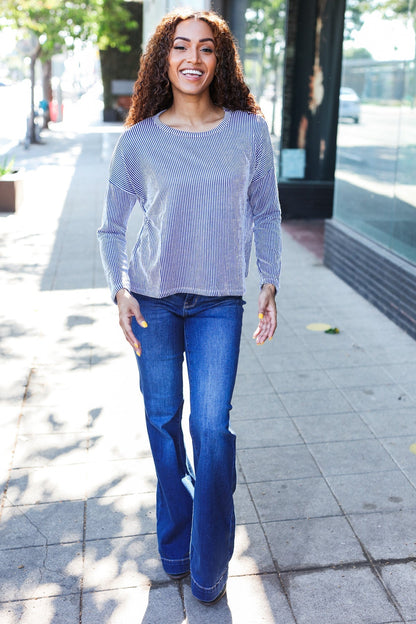 Classic Vintage Sweater with a Flattering Fit
