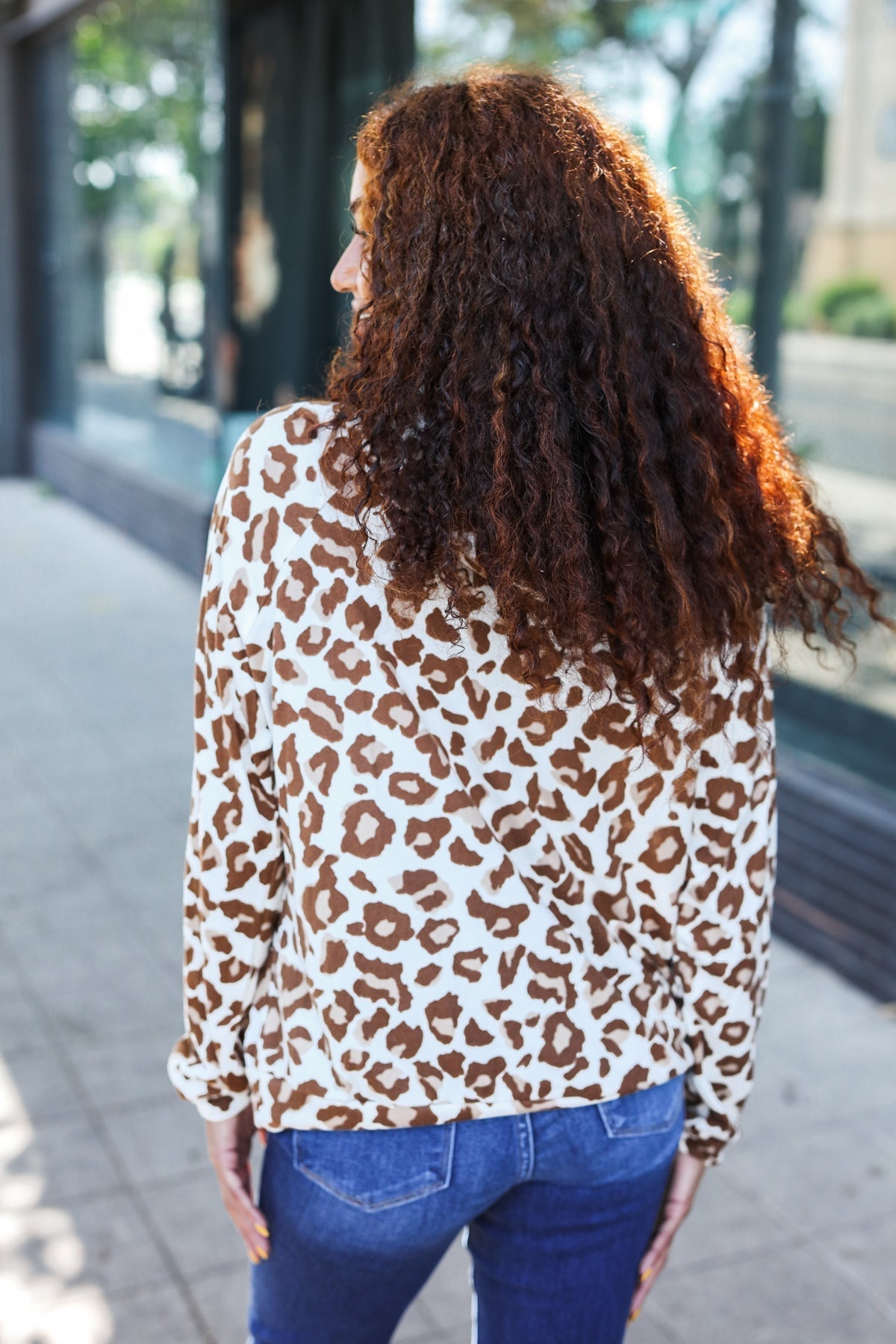 Effortlessly Elegant Garment with a Timeless Design