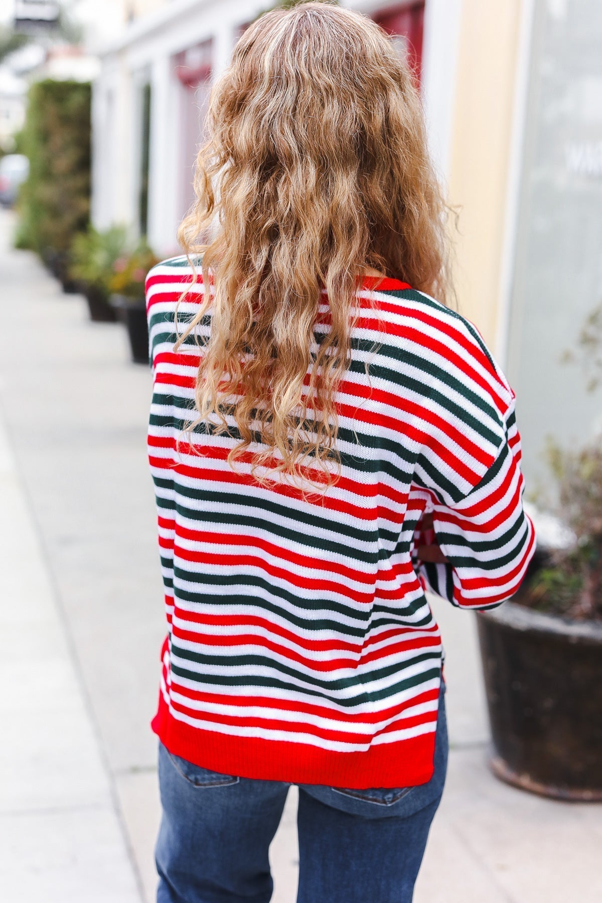 Gracefully Styled Sweater for Any Occasion
