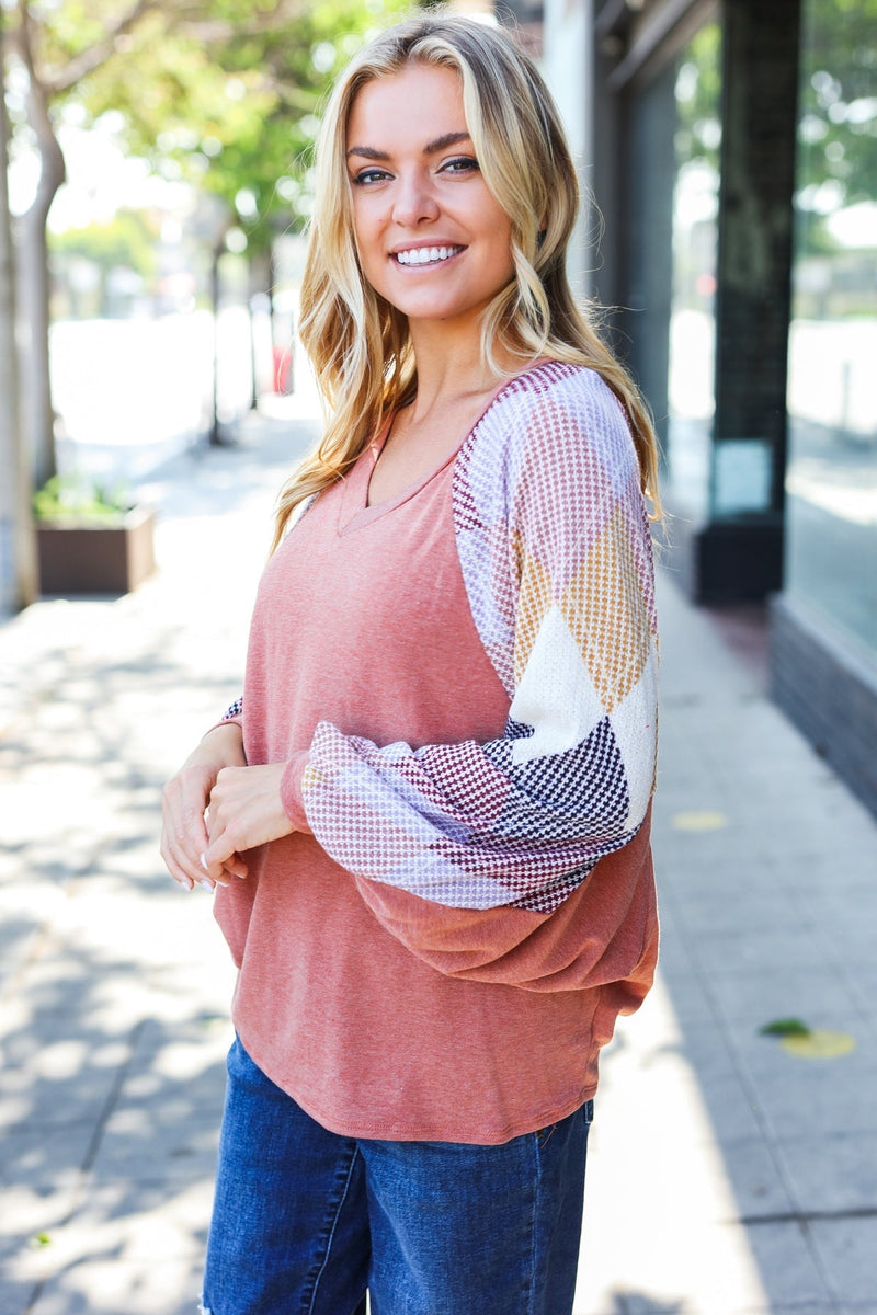 Well Tailored Top with a Graceful Silhouette