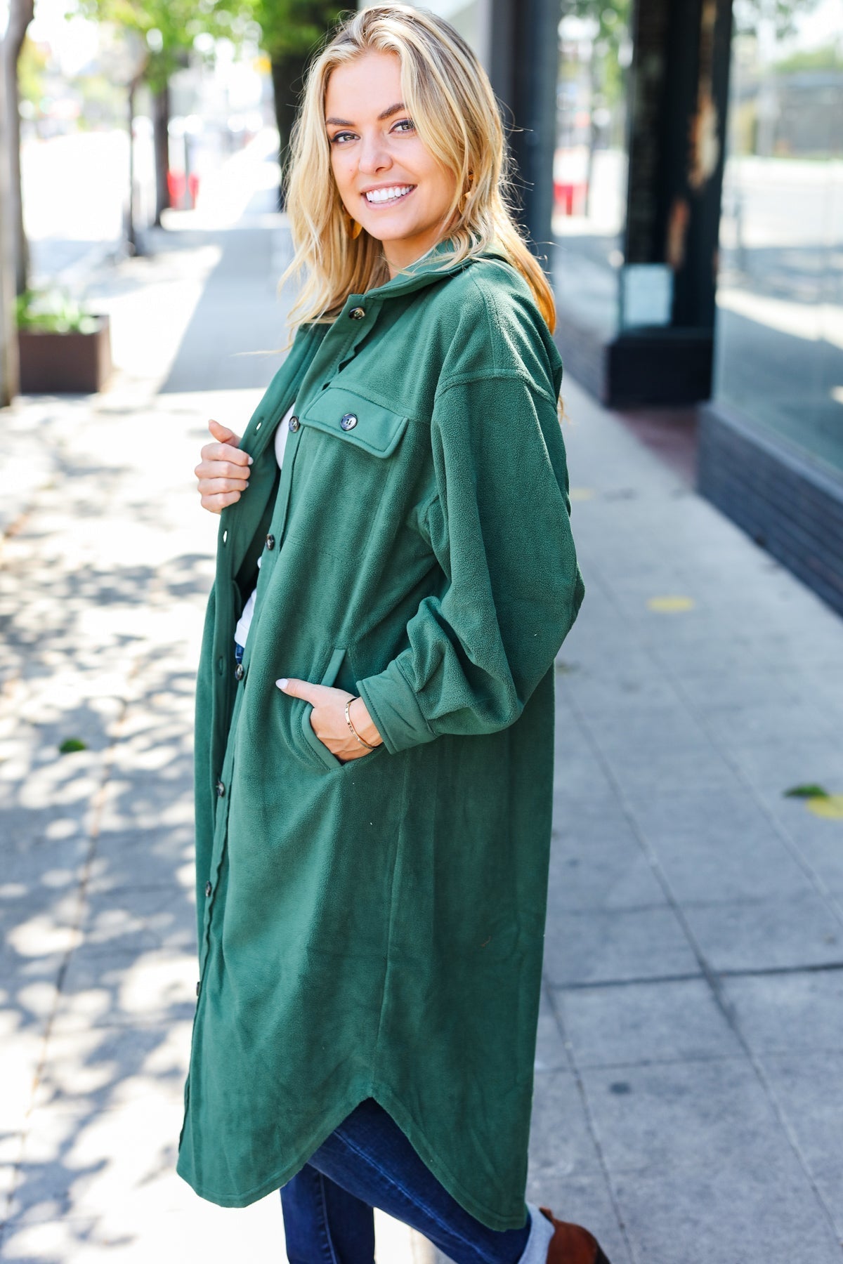 Effortlessly Elegant Jacket with a Timeless Design