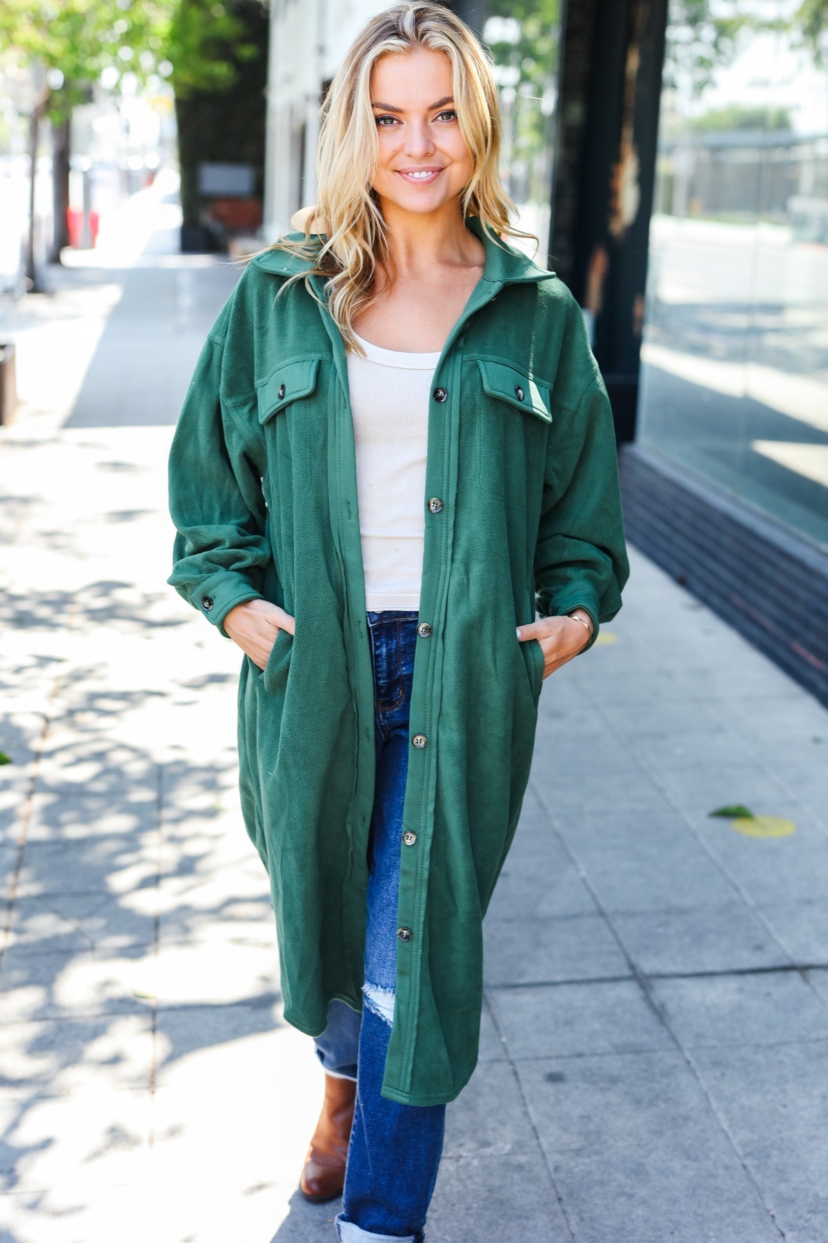 Effortlessly Elegant Jacket with a Timeless Design