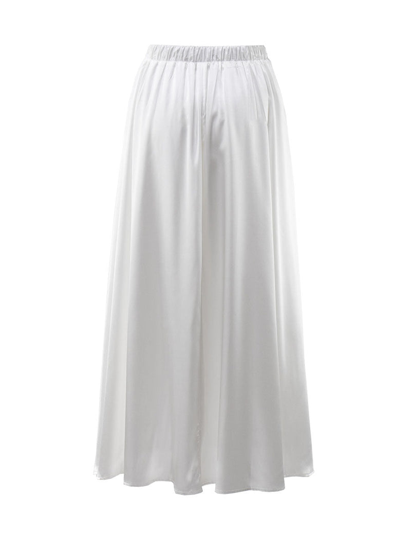 Sophisticated Garment with a Clean Classic Look